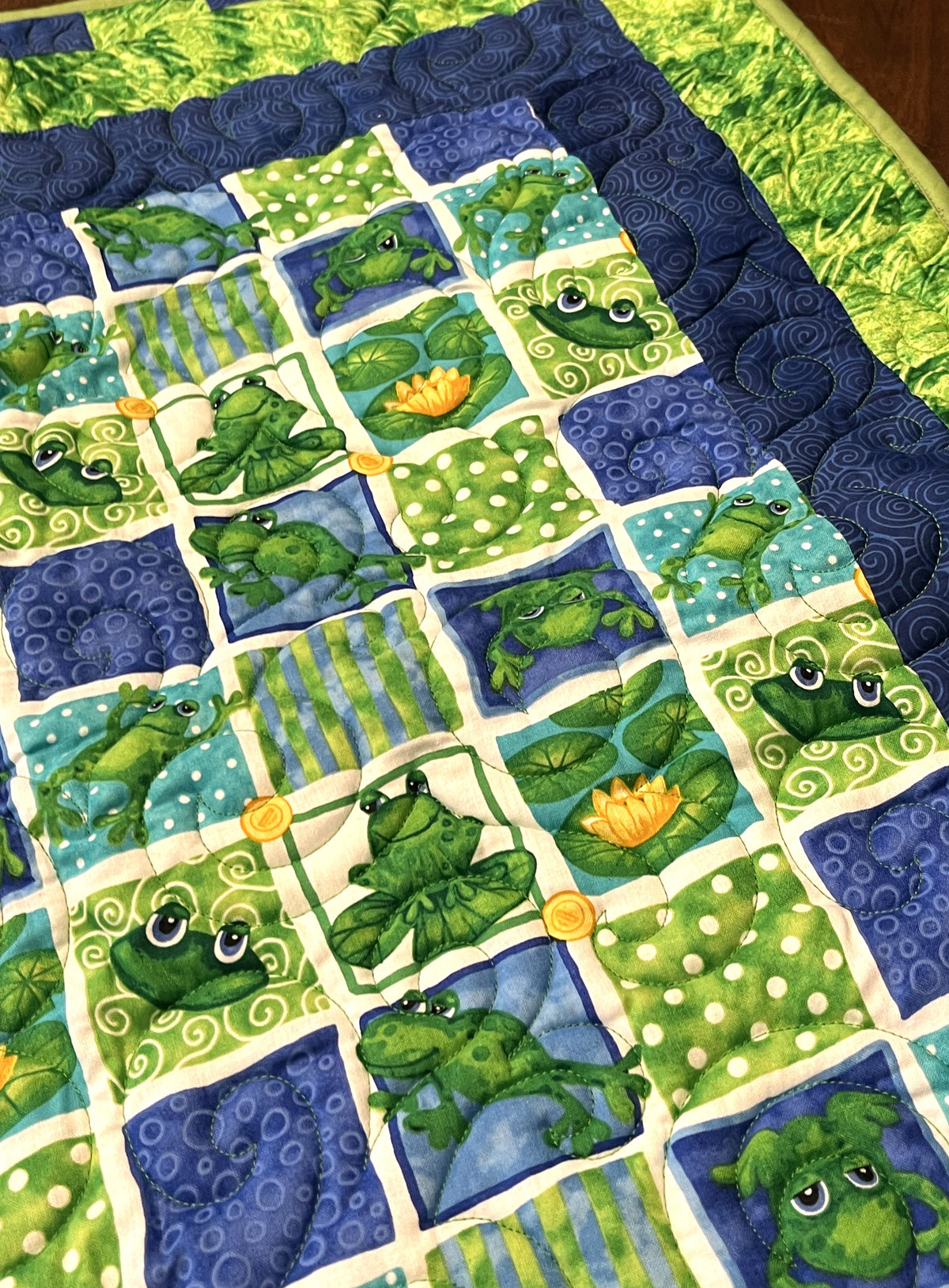 Ribbit Kid's Quilt